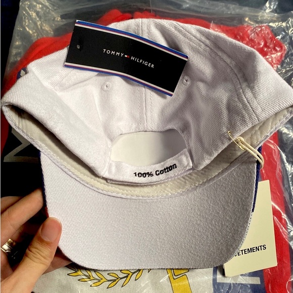 Vetements hat - Picture 2 of 3